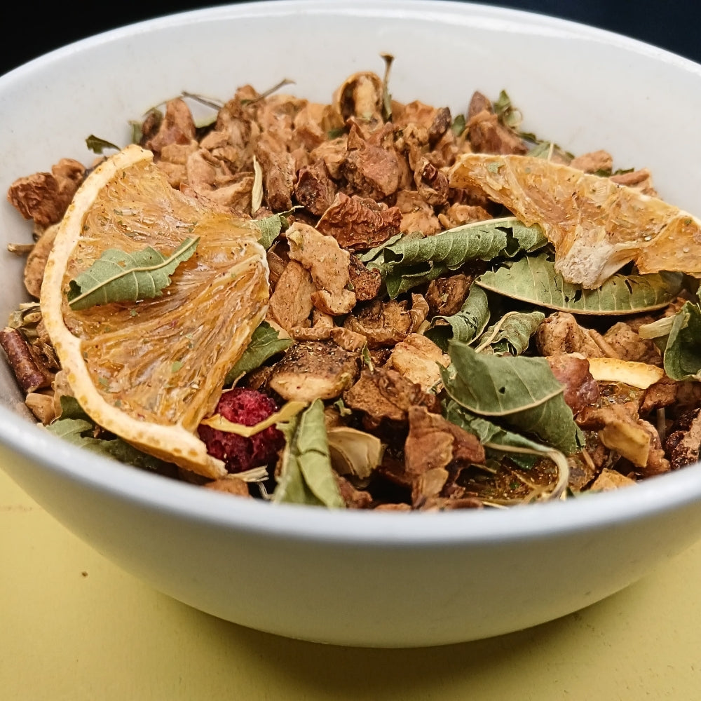 TISANE DES ELFES Rooibos vert, pomme, verveine, orange, murier, cassis