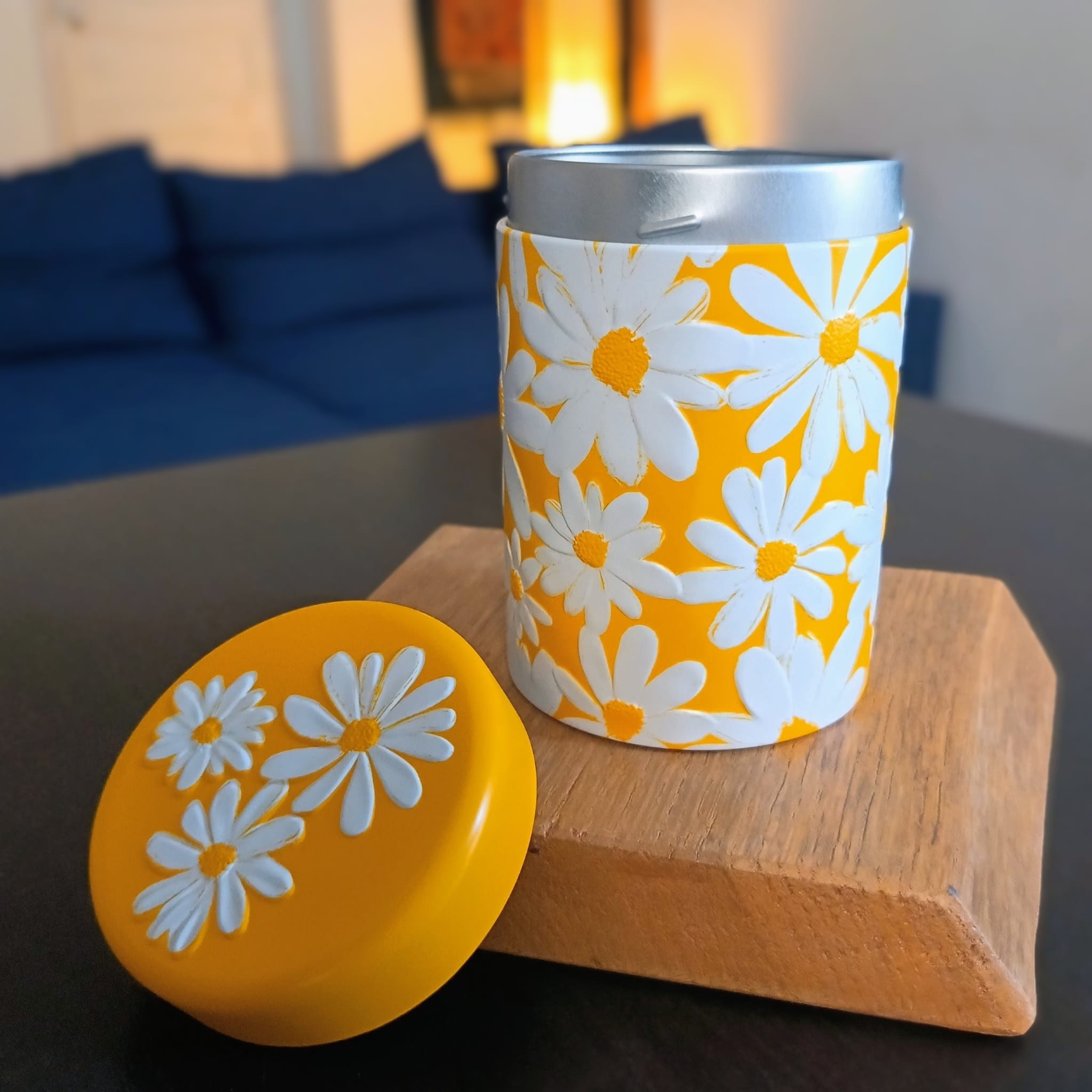 BOÎTE A THÉ MÉTALLIQUE DAISY JAUNE 125g Teavora