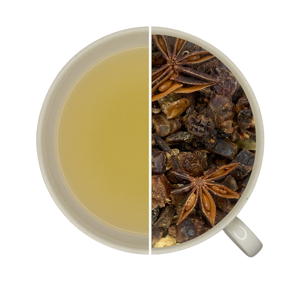 Tasse d'infusion et vrac d'infusion fruits et épices ORIENTAL T, datte, raisin, gingembre, cannelle, badiane, vanille, goût réglisse.
