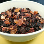 Infusion de fruits rouges Kir Royal Teavora en cold brew glacé : papaye, hibiscus, raisin de Corinthe — pour toute la famille