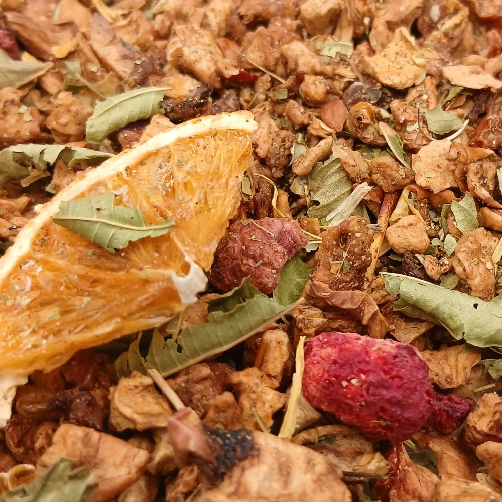 Infusion fruitée Tisane des Elfes Teavora en vrac : rooibos vert, verveine, agrumes, fruits rouges — pour toute la famille