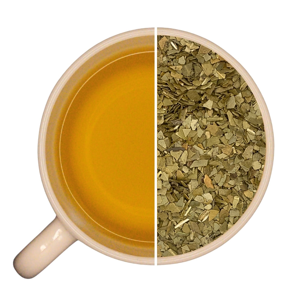 Tasse de maté infusé et vrac de MATÉ VERT BIO D'ARGENTINE, idéal dès le matin.