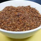 Rooibos aromatisé Hommage à Hokusai Teavora en cold brew glacé : cerise, pétales de rose — notes de fruits et de fleurs
