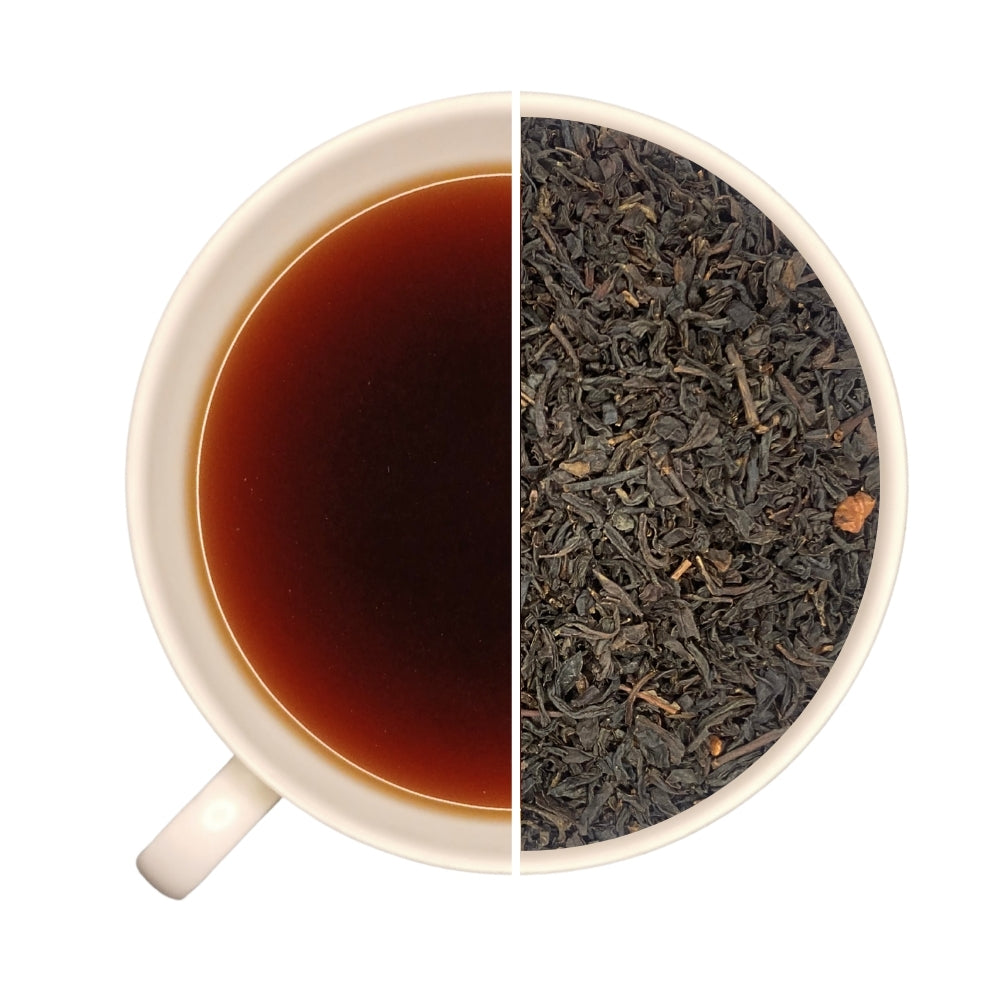 Tasse de thé infusé et vrac de thé noir EN VISITE CHEZ GRANNY, crumble pomme, spéculos, pralines.