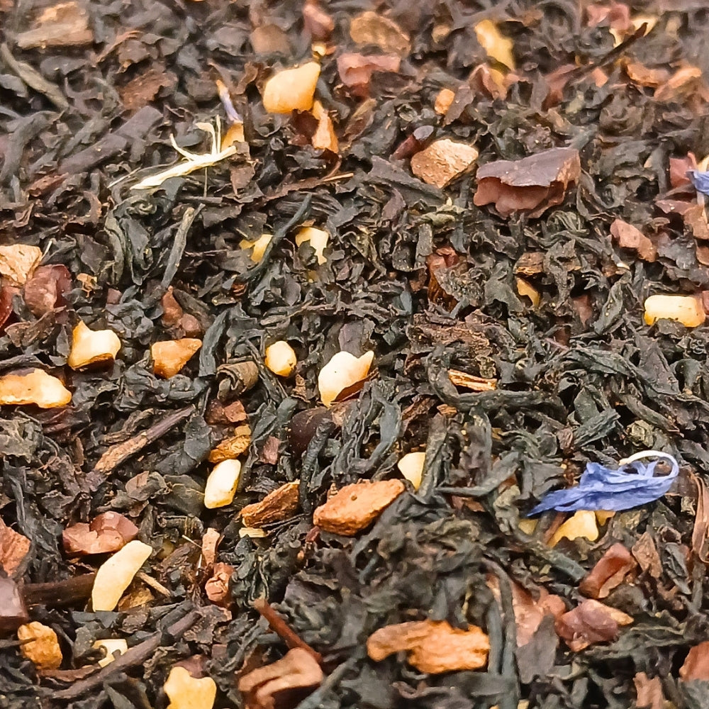 Thé noir Roasted Nuts Teavora en vrac : noisette, cannelle, cacao, noix, vanille — goût torréfié
