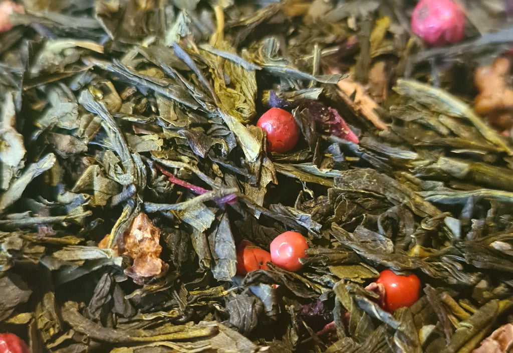 Sachet vrac de thé vert et blanc FEU DU DRAGON, fruité et acidulé, hibiscus, pomme, citron, poivre rose, groseille.