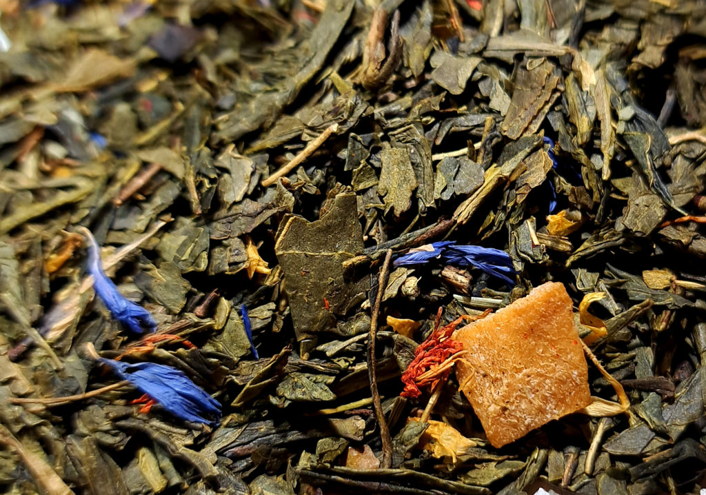 Sachet vrac de thé vert L'HERBE BLEUE, figue, rhubarbe, datte, fruits rouges, fleur d'oranger, ,idéal en après-midi.