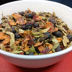Thé vert oriental Assirem Teavora en cold brew glacé : fleur d'oranger, miel, rose, menthe — fruits, plantes et épices
